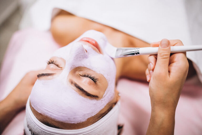 The 6 Best Facial Spas In Calgary 2024   Cosmetologist Applying Mask Face Client Beauty Salon 768x512 